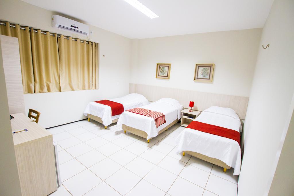 Holiday Hotel Picos الغرفة الصورة