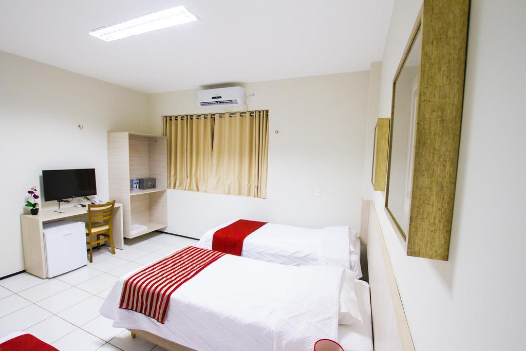 Holiday Hotel Picos الغرفة الصورة