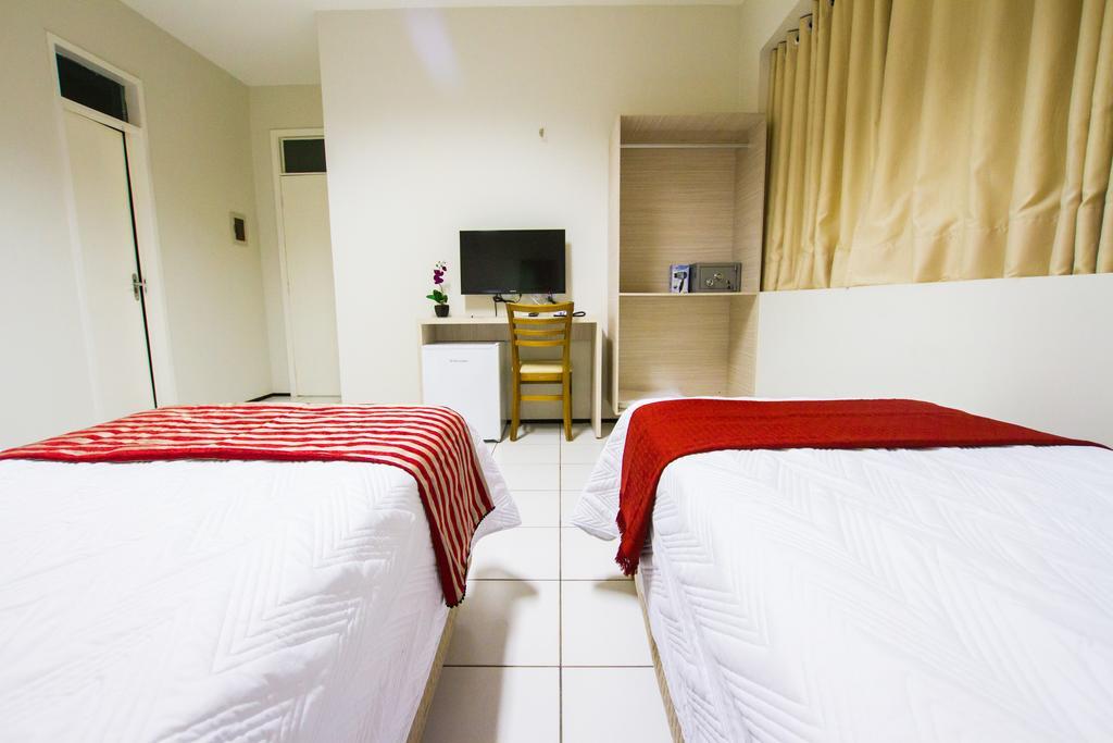 Holiday Hotel Picos الغرفة الصورة