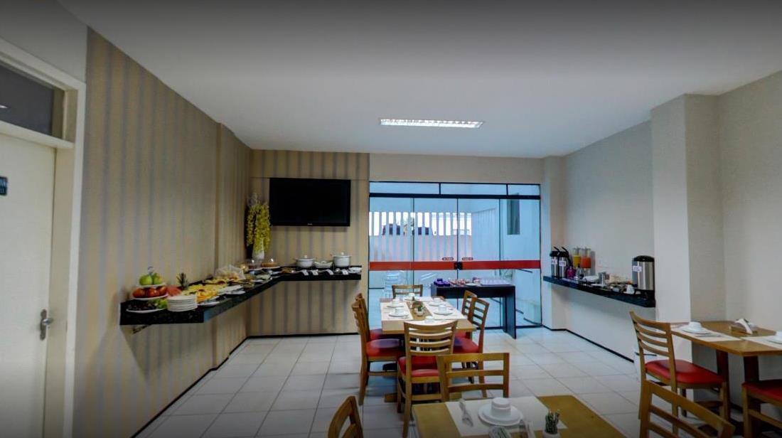 Holiday Hotel Picos المظهر الخارجي الصورة